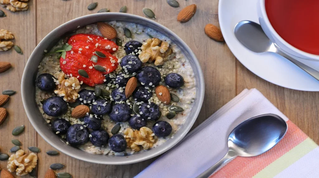smart food picks with Greek yogurt berries oats and seeds