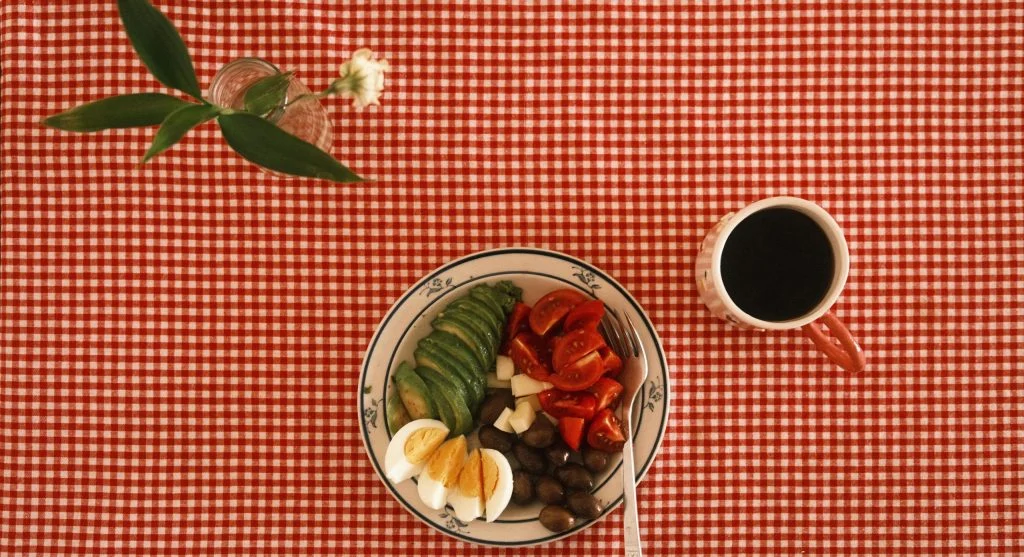 A balanced weekend brunch with healthy food options and a simple meal planning setup