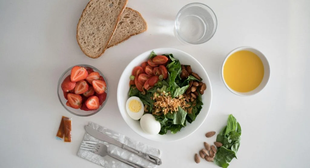 9 Better Eating Habits That Can Help Make Afternoon Meals More Satisfying