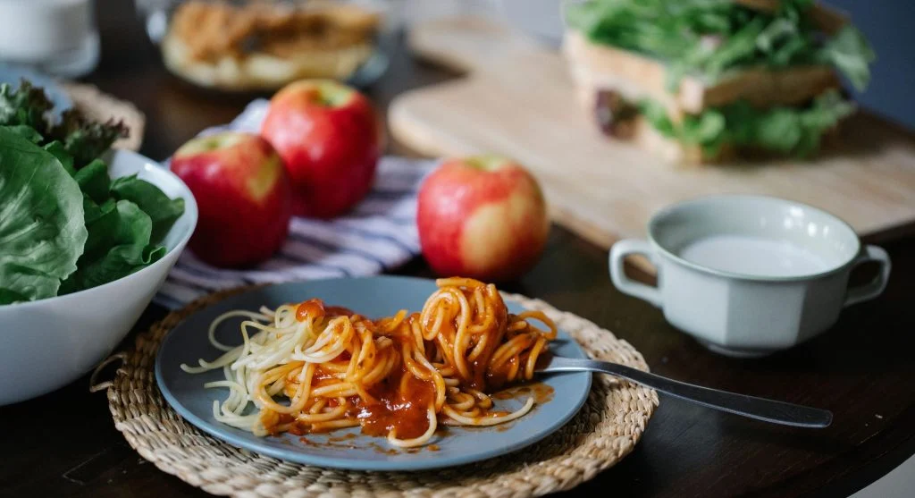 Why Busy Shoppers Should Build a Grocery Cart Around Three Easy Meals Before Adding Extra Items