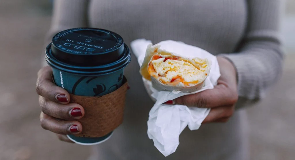 Why Morning Routines Often Feel Easier When Breakfast Is Planned To Travel Well Instead of Only Taste Good at Home