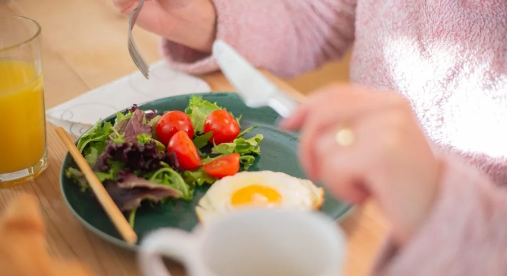 One simple routine works better when lunch has one anchor food and a few supporting foods around it